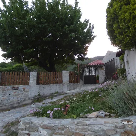 בית נופש Efrosini *